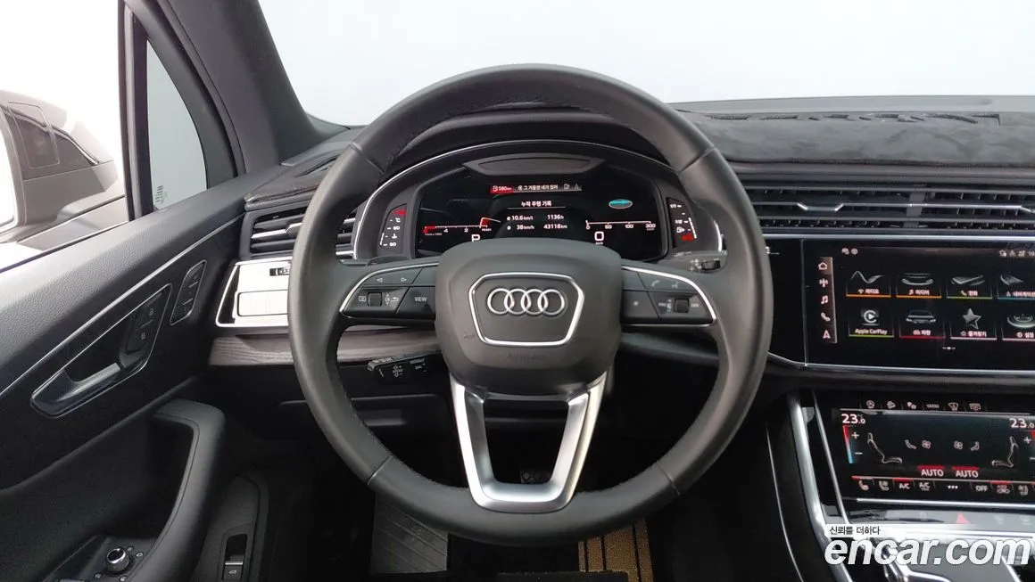 Audi Q7 — фото 4