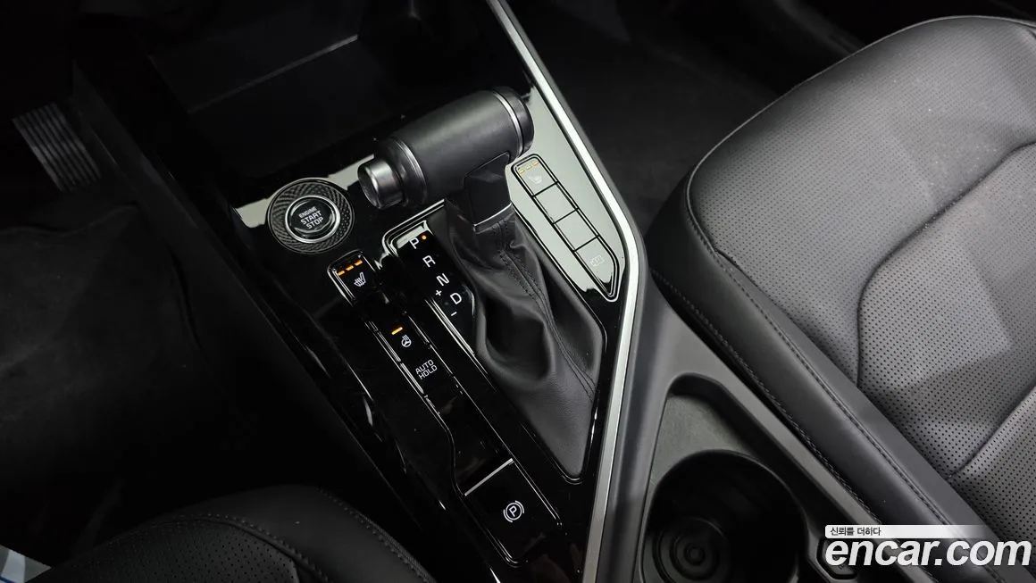 Kia Niro — фото 9