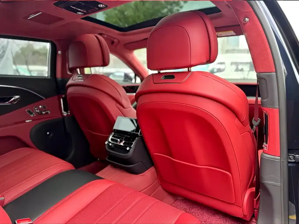 Bentley Flying Spur — фото 6