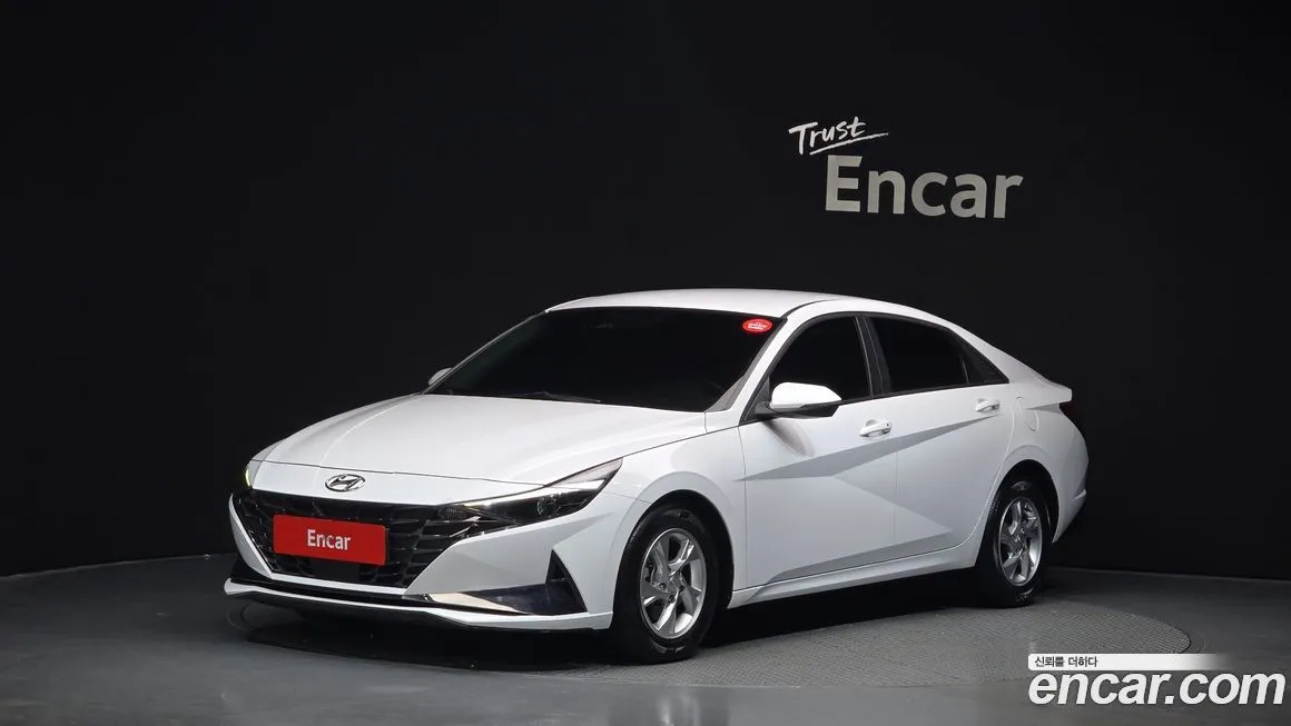Hyundai AVANTE — фото 1