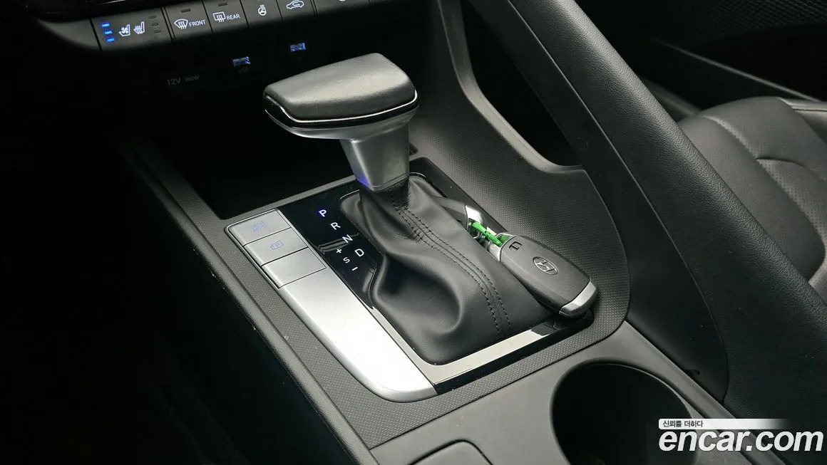 Hyundai AVANTE — фото 2