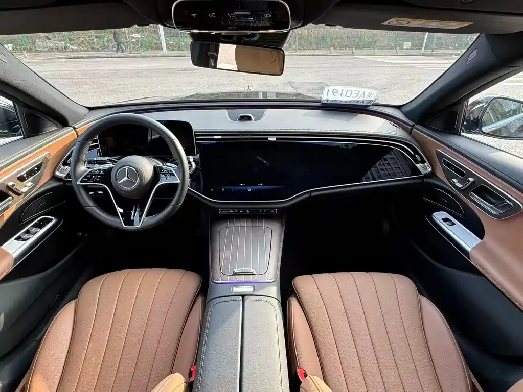 Mercedes-Benz E-Class New Energy — фото 2