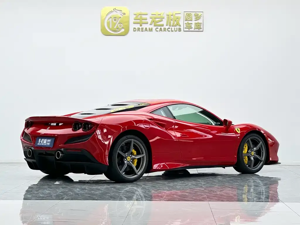 Ferrari F8 — фото 5