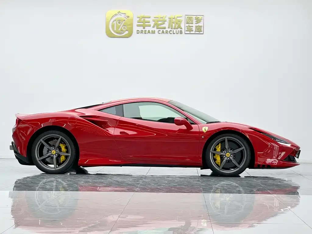 Ferrari F8 — фото 8