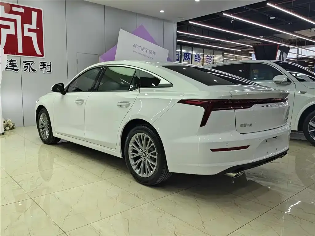 Bestune B70 — фото 3
