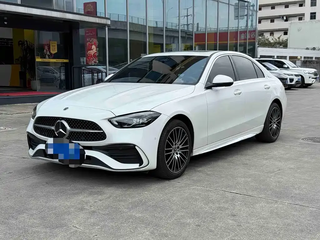 Mercedes-Benz C-Class — фото 1