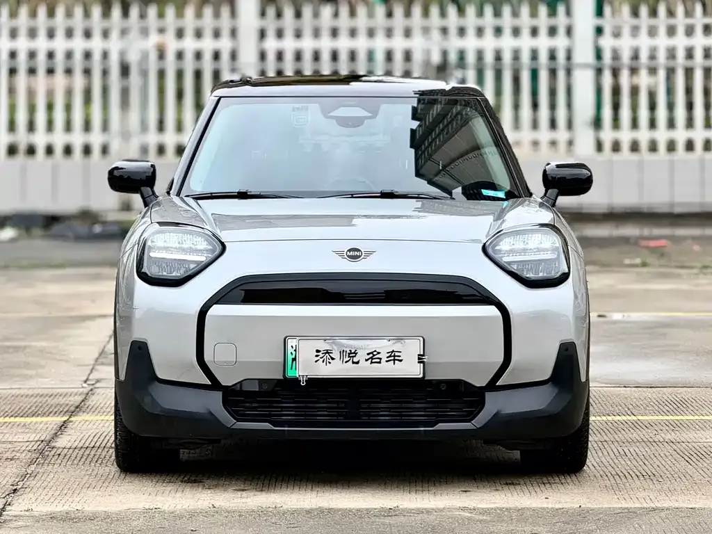 MINI Aceman EV — фото 1