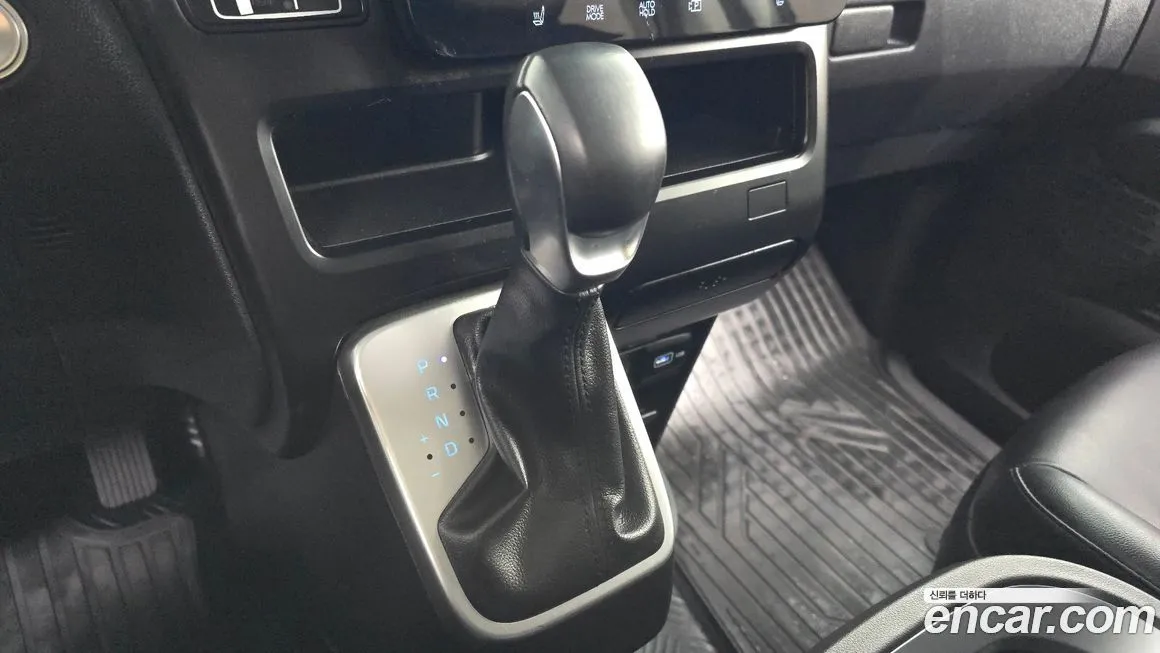 Hyundai Staria — фото 9