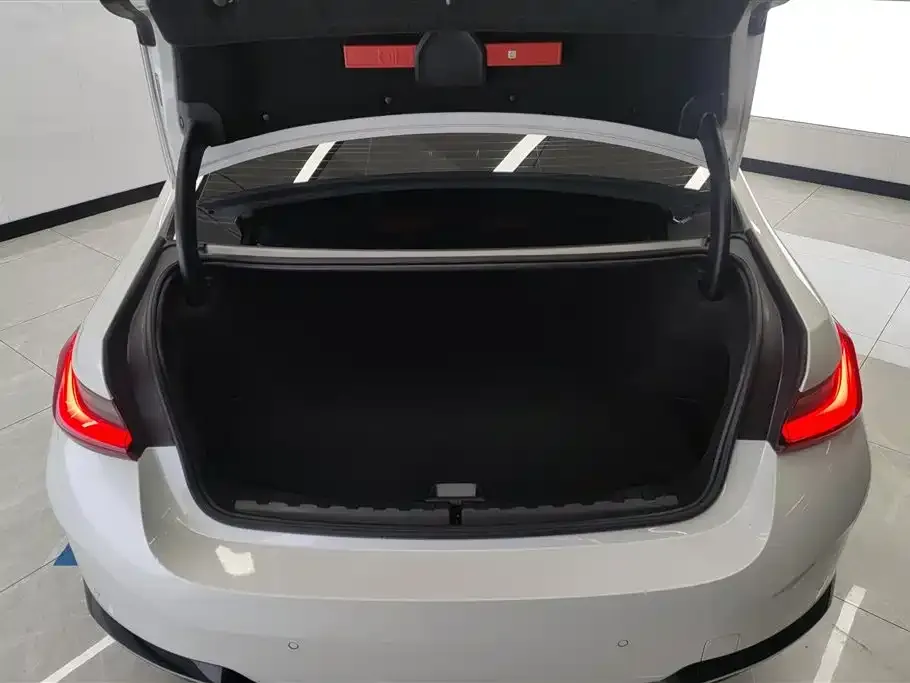 BMW i3 — фото 7