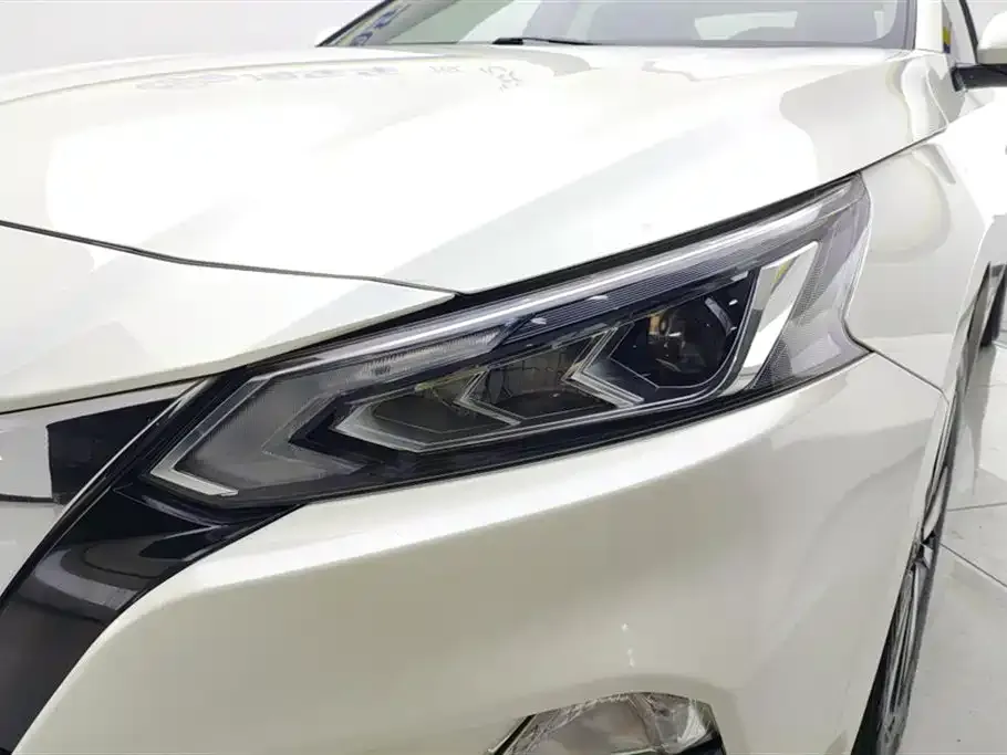 Nissan Teana — фото 3