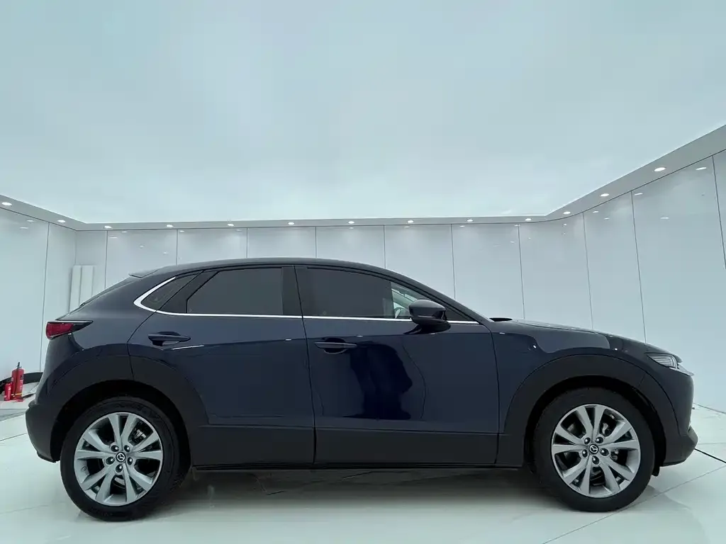 Mazda CX-30 — фото 2