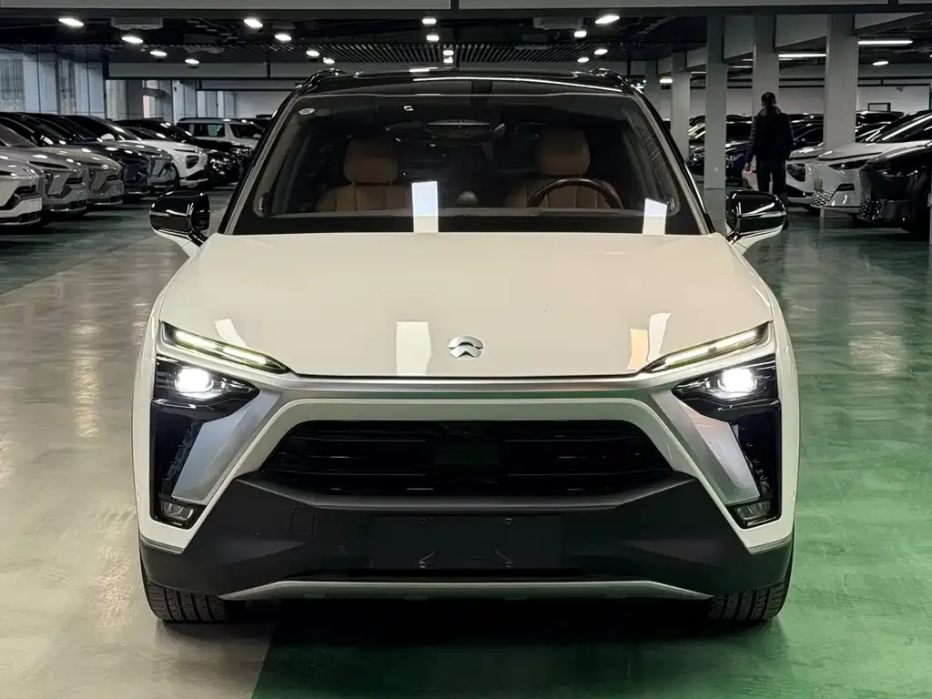 NIO ES8 — фото 2
