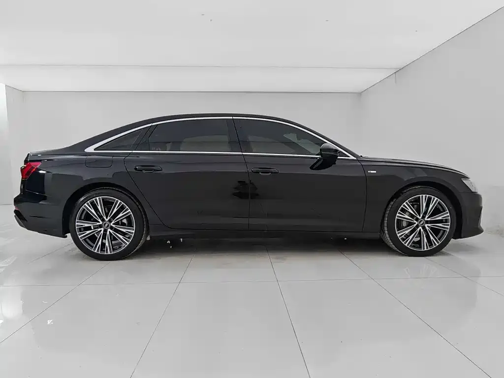 Audi A6L — фото 7