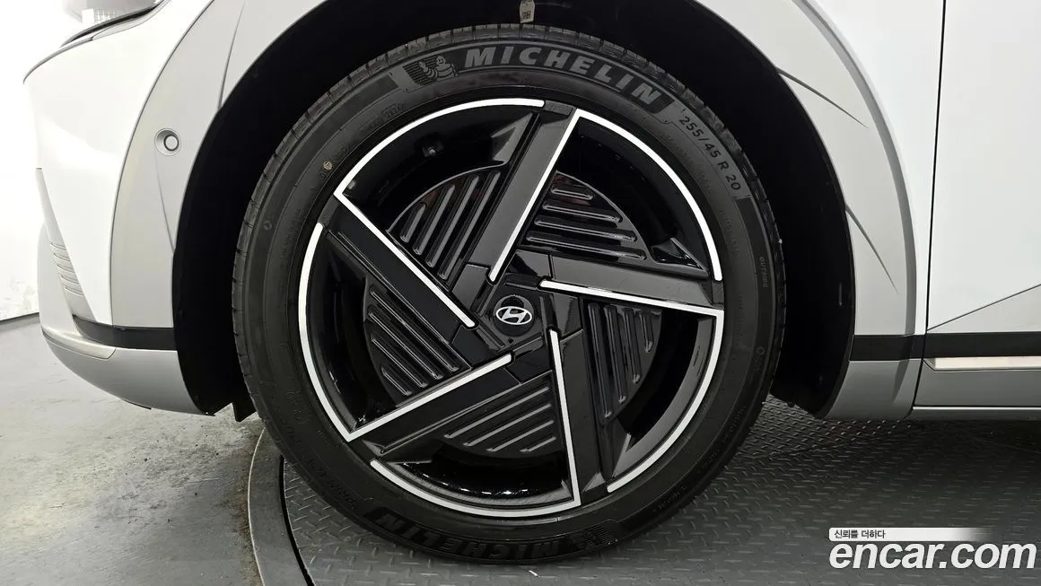 Hyundai Ioniq5 — фото 8