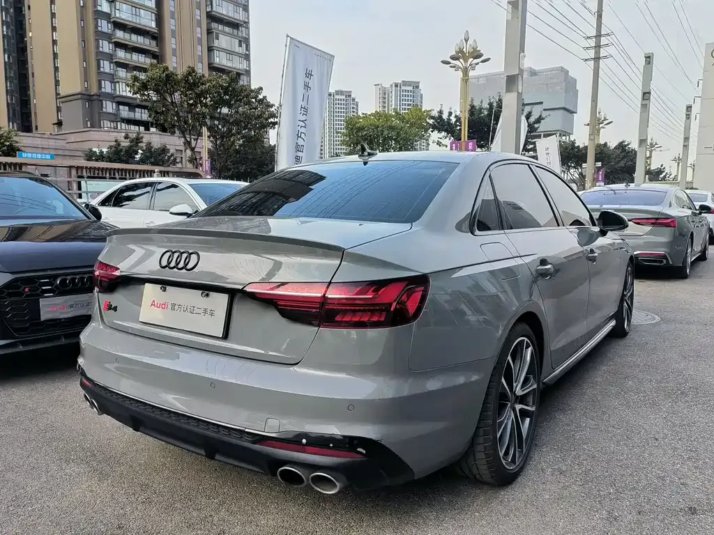 Audi S4 — фото 7