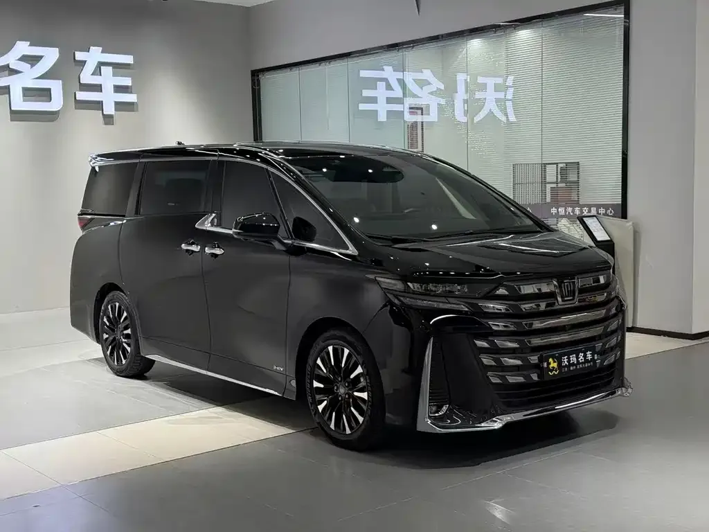 Toyota Vellfire — фото 4