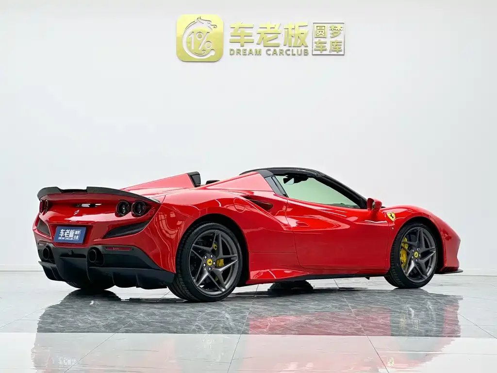 Ferrari F8 — фото 8