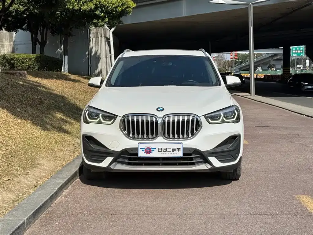 BMW X1 — фото 2