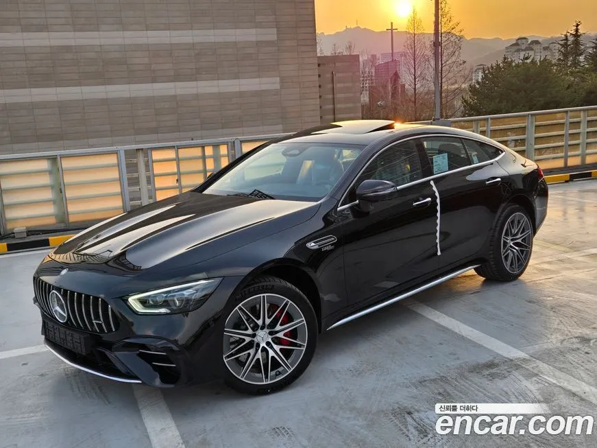 Mercedes-Benz AMG GT — фото 1