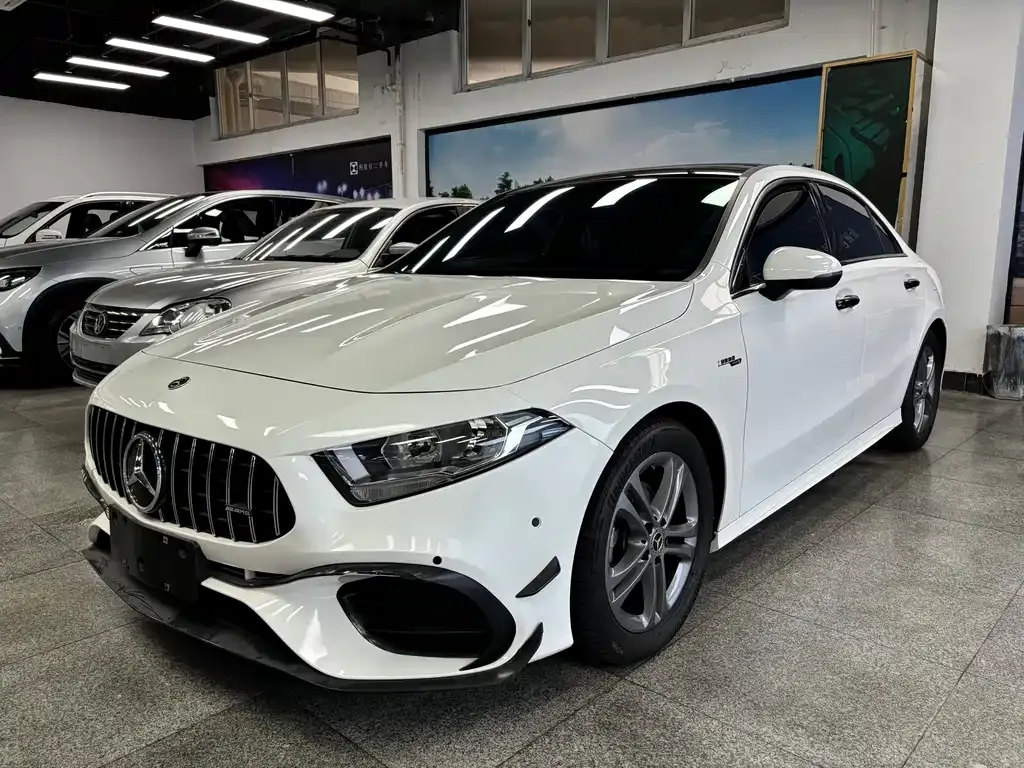 Mercedes-Benz A-Class — фото 1
