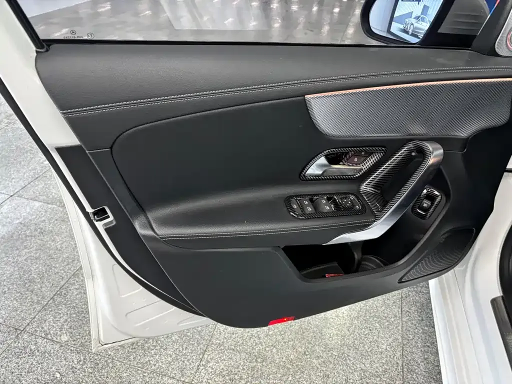 Mercedes-Benz A-Class — фото 10
