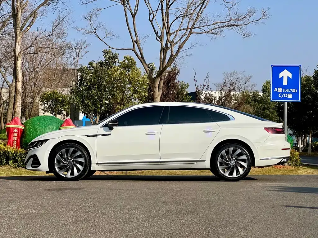 Volkswagen CC — фото 7