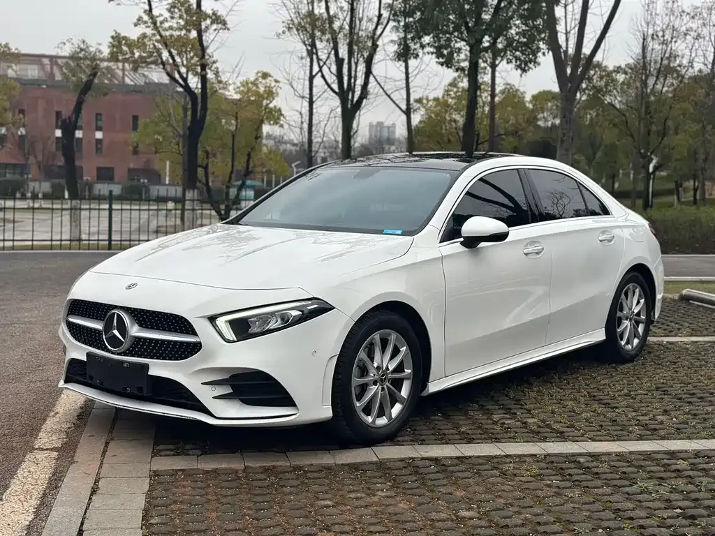 Mercedes-Benz A-Class — фото 1