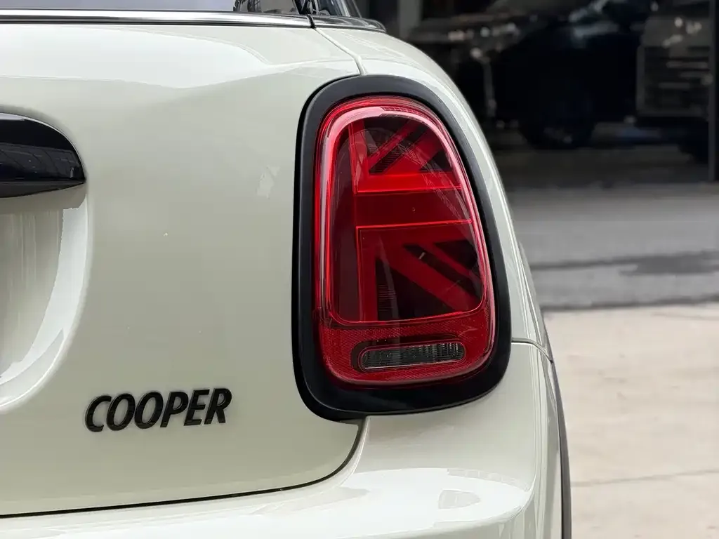 MINI Cooper (3-door) — фото 2
