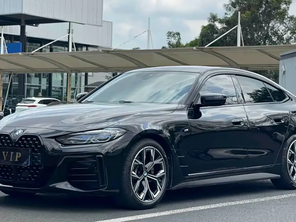 BMW 4 Series — фото 1