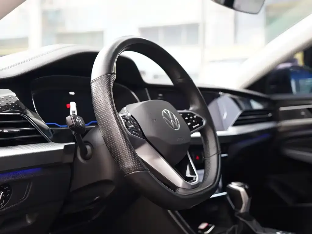 Volkswagen Passat — фото 2