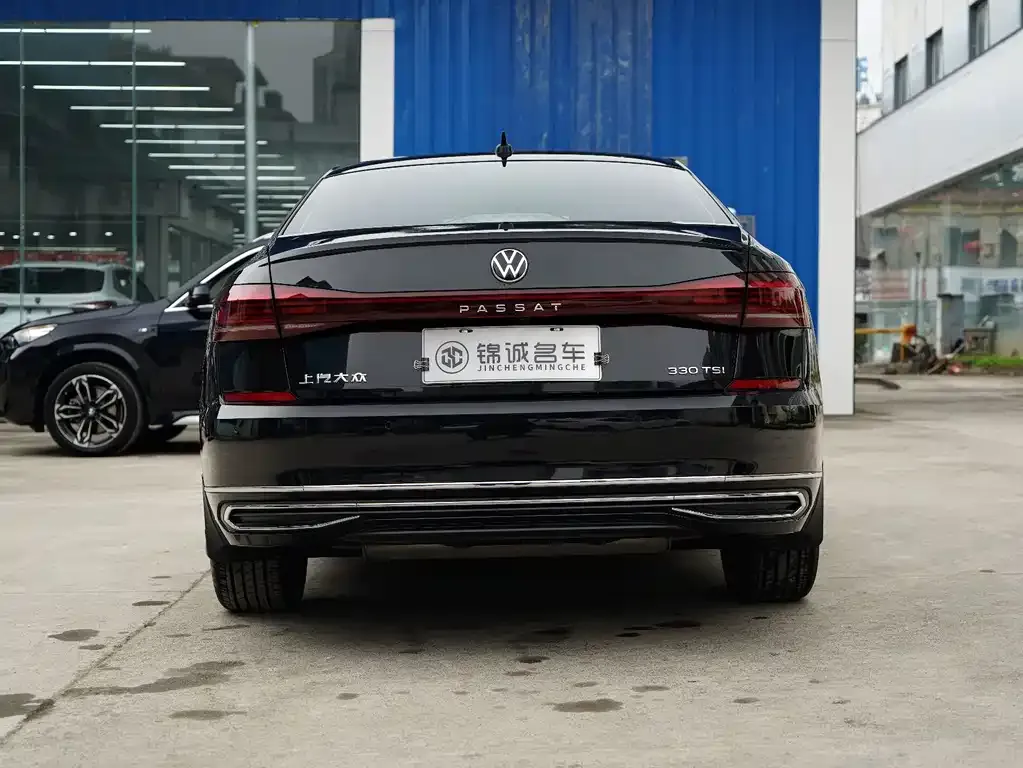 Volkswagen Passat — фото 9