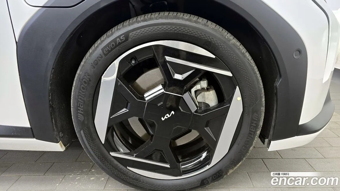 Kia EV4 — фото 8