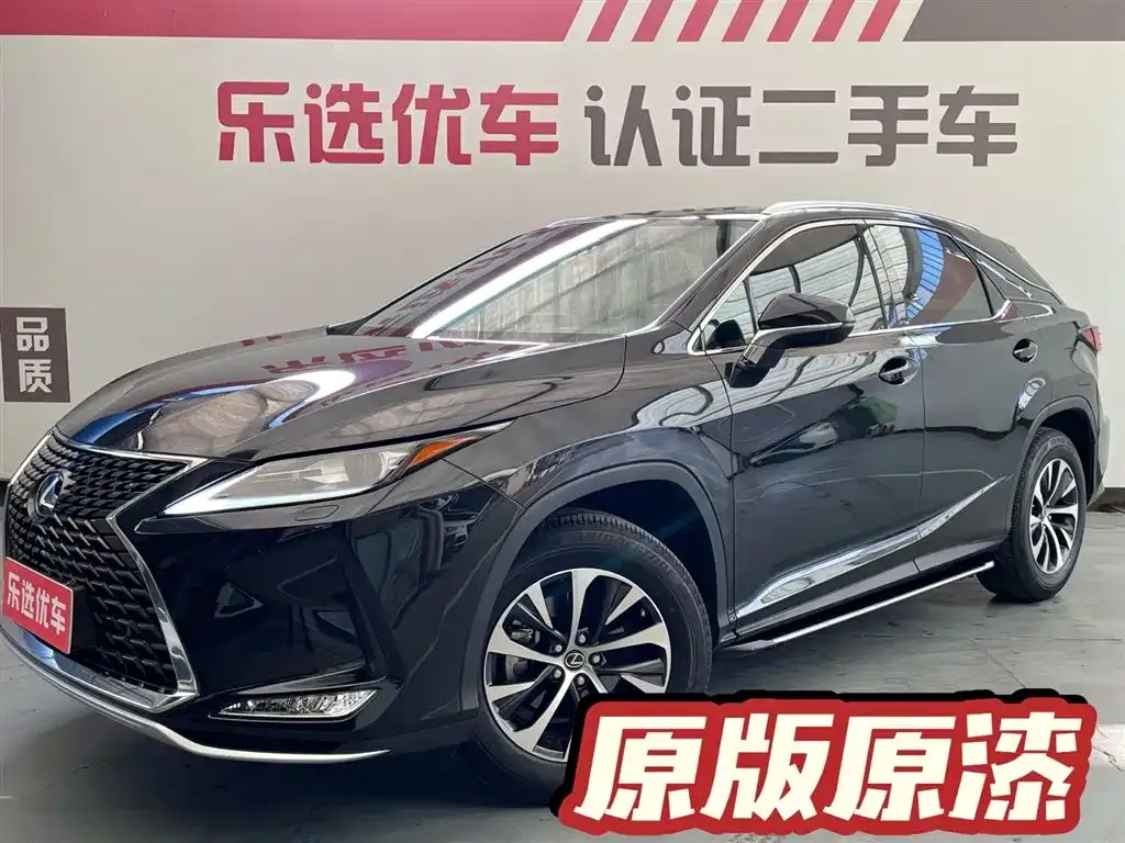 Lexus RX — фото 1
