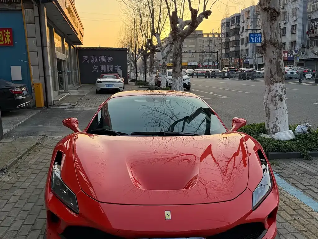Ferrari F8 — фото 1