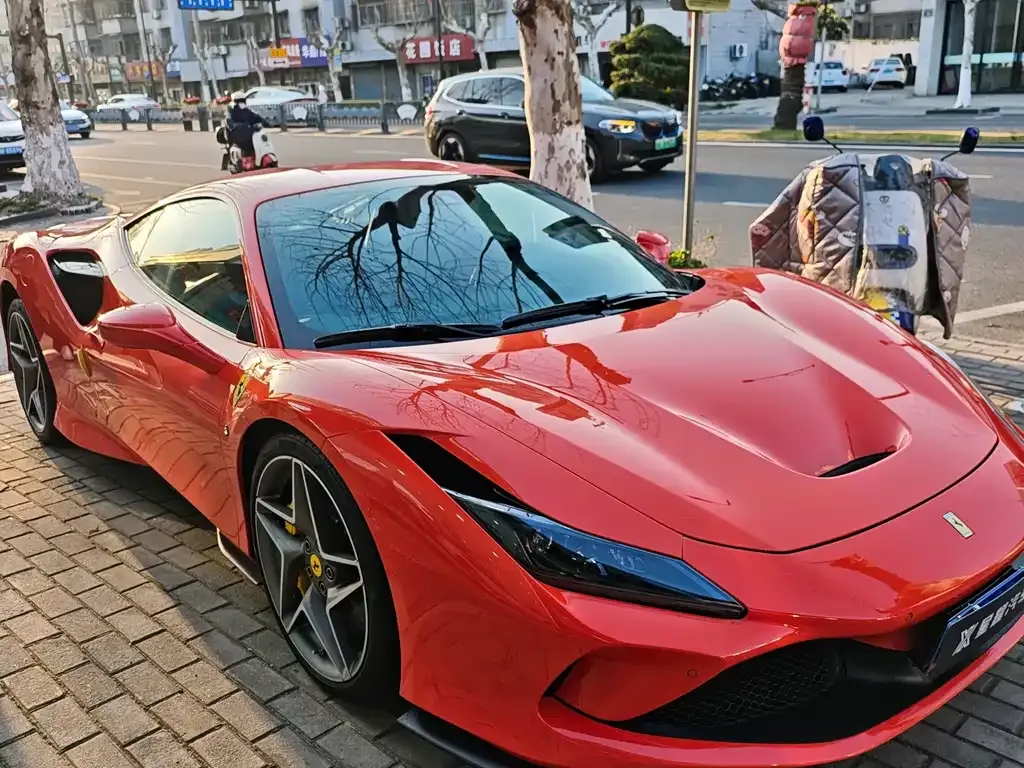 Ferrari F8 — фото 7