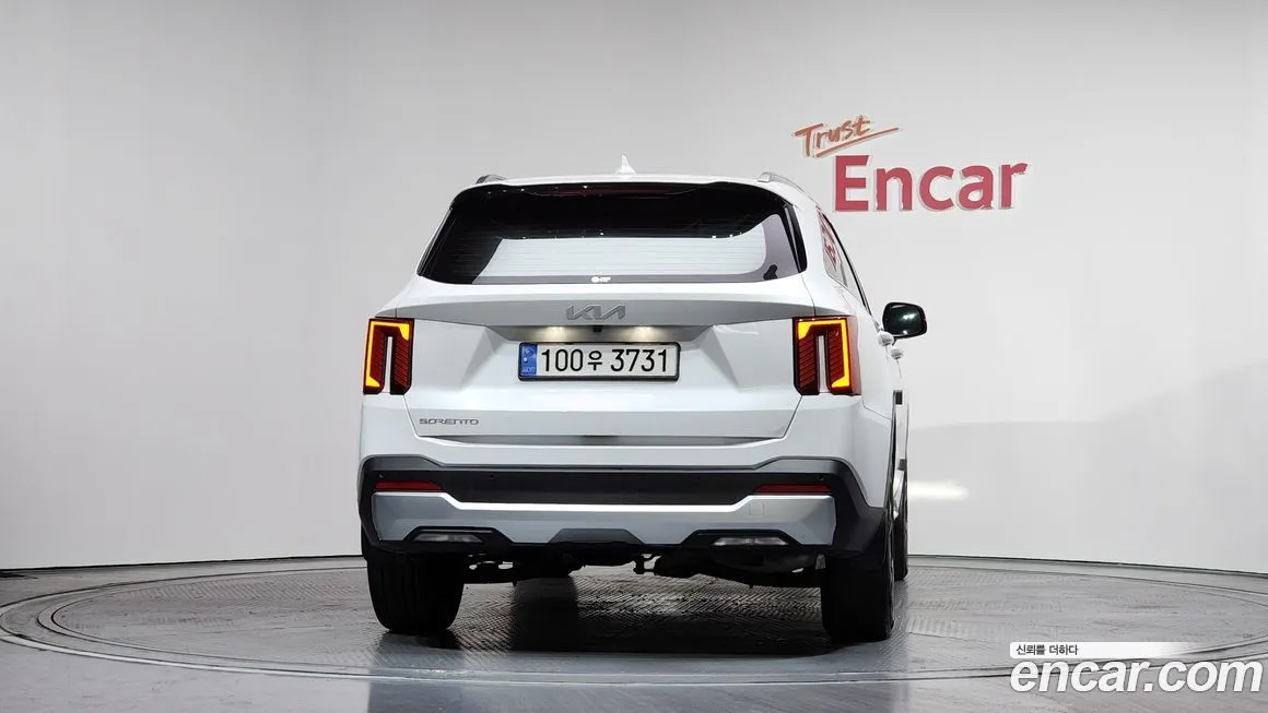 Kia Sorento — фото 6