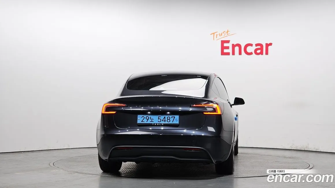 Tesla Model 3 — фото 2