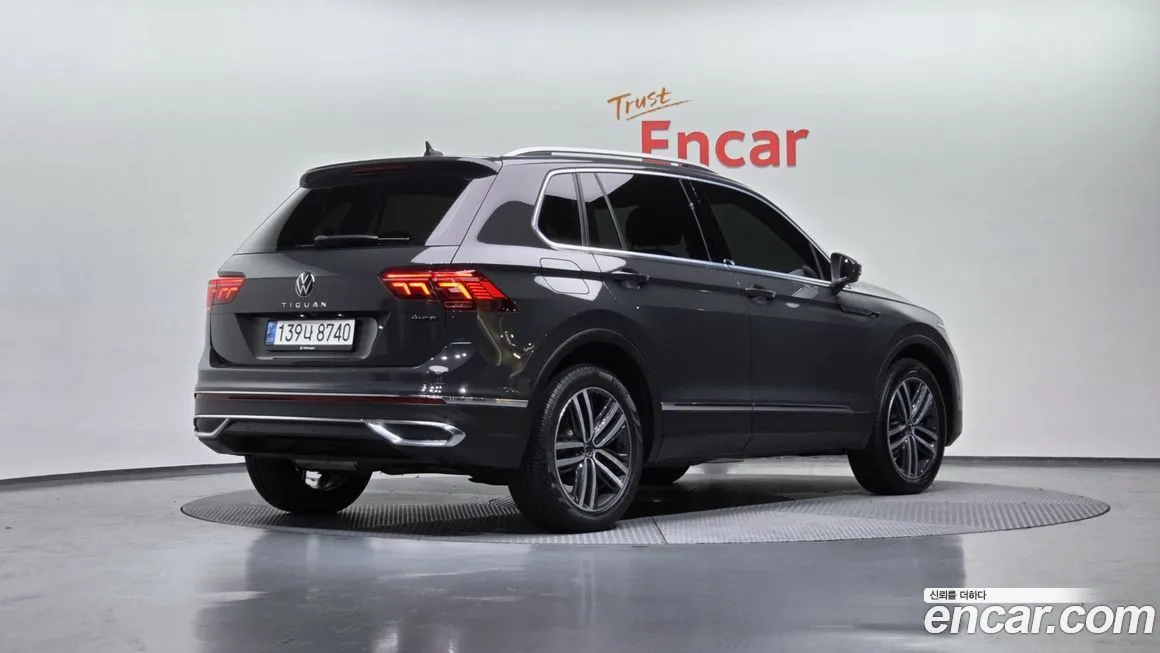 Volkswagen Tiguan — фото 10