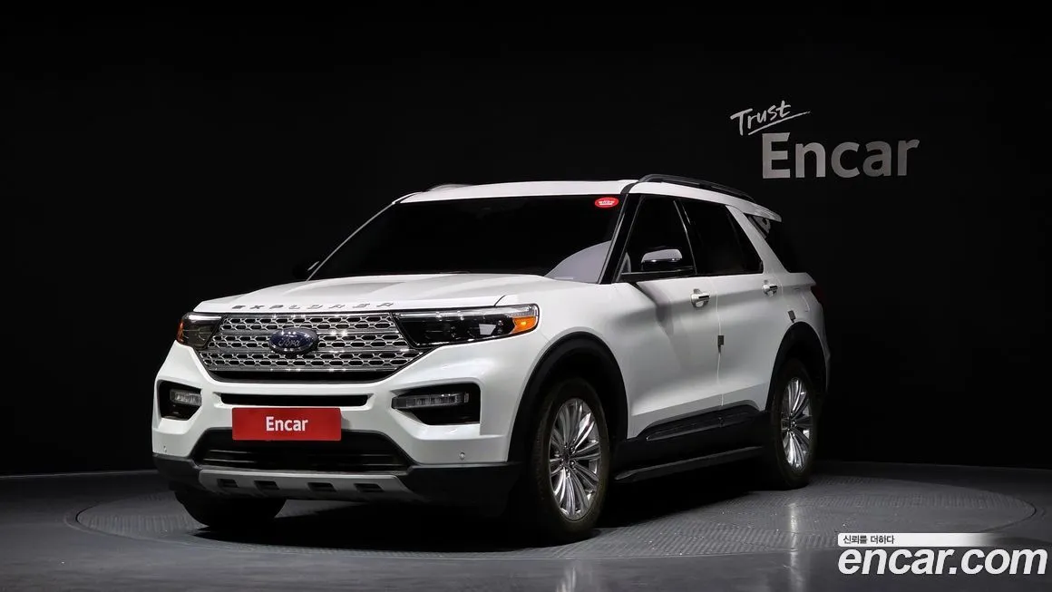 Ford Explorer — фото 1