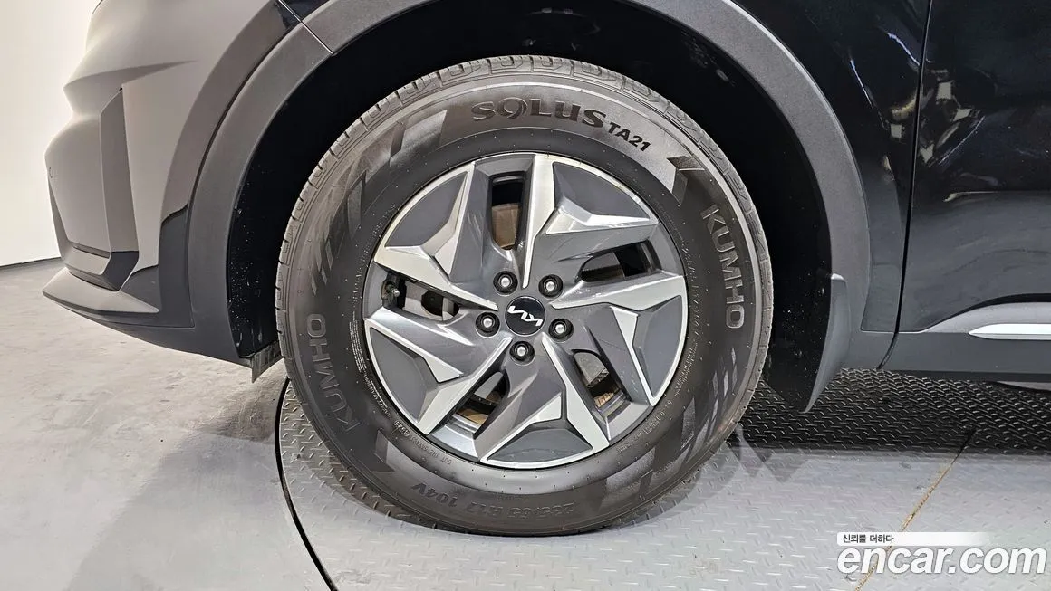 Kia Sorento — фото 8