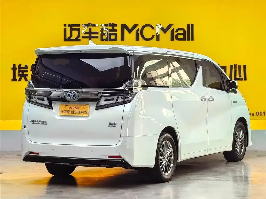 Toyota Vellfire — фото 4