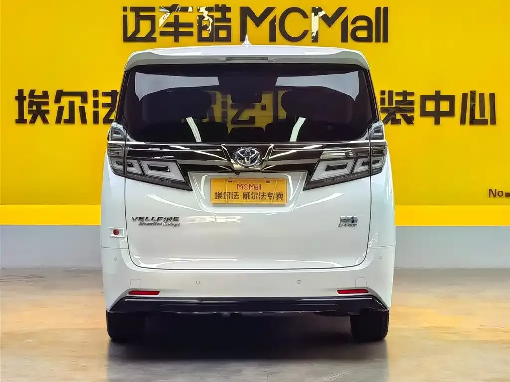 Toyota Vellfire — фото 5