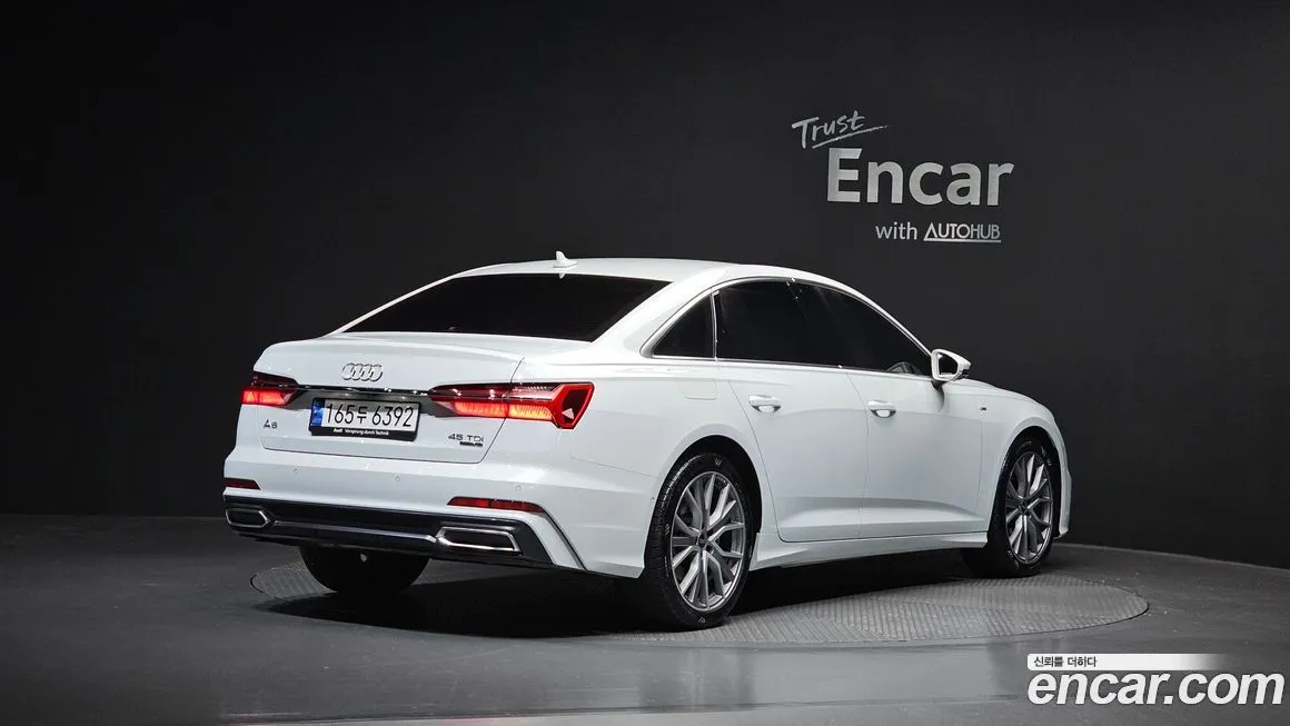 Audi A6 — фото 10