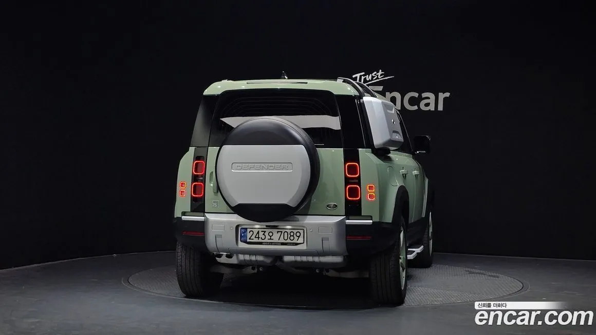 Land Rover Defender — фото 3