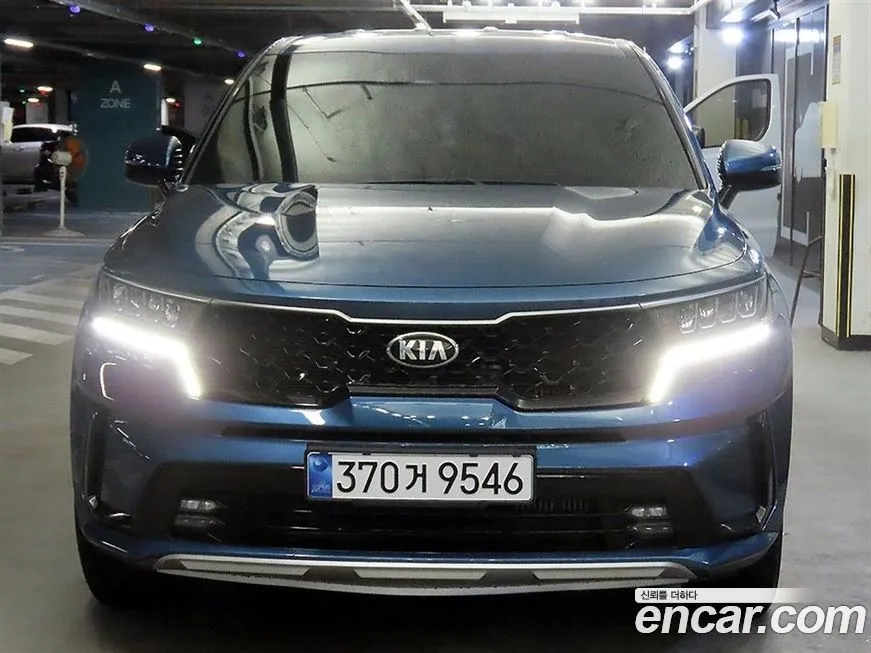 Kia Sorento — фото 6
