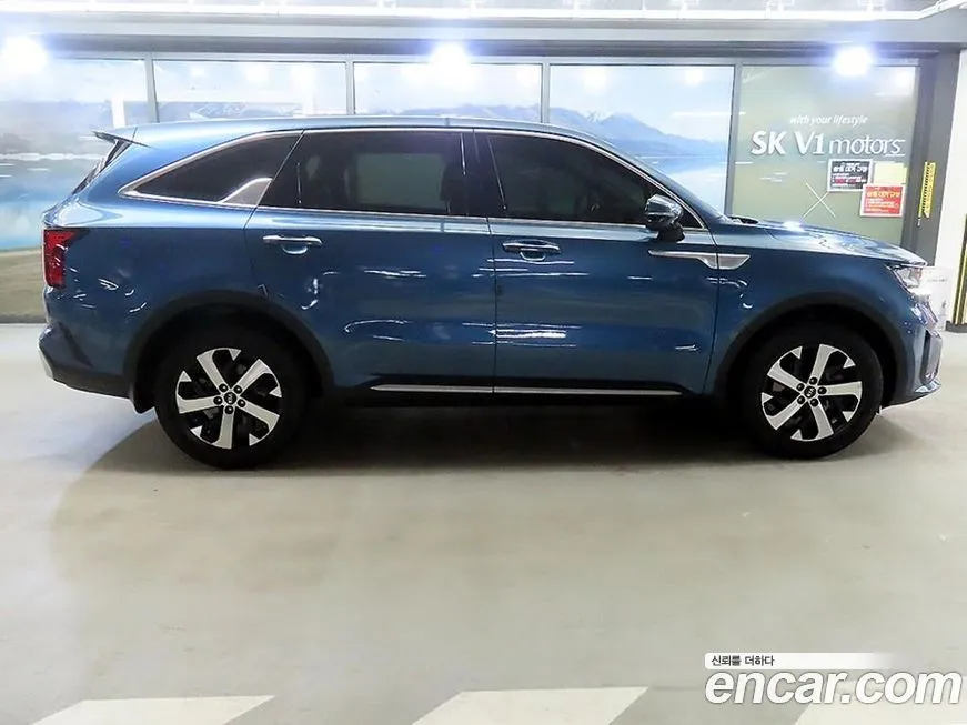 Kia Sorento — фото 7