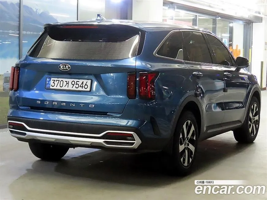 Kia Sorento — фото 3