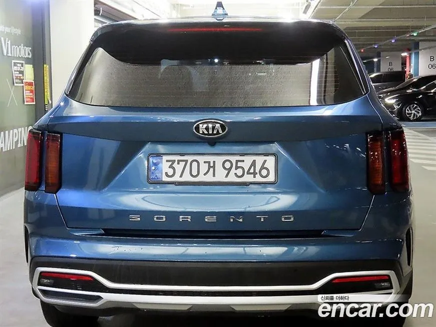 Kia Sorento — фото 10