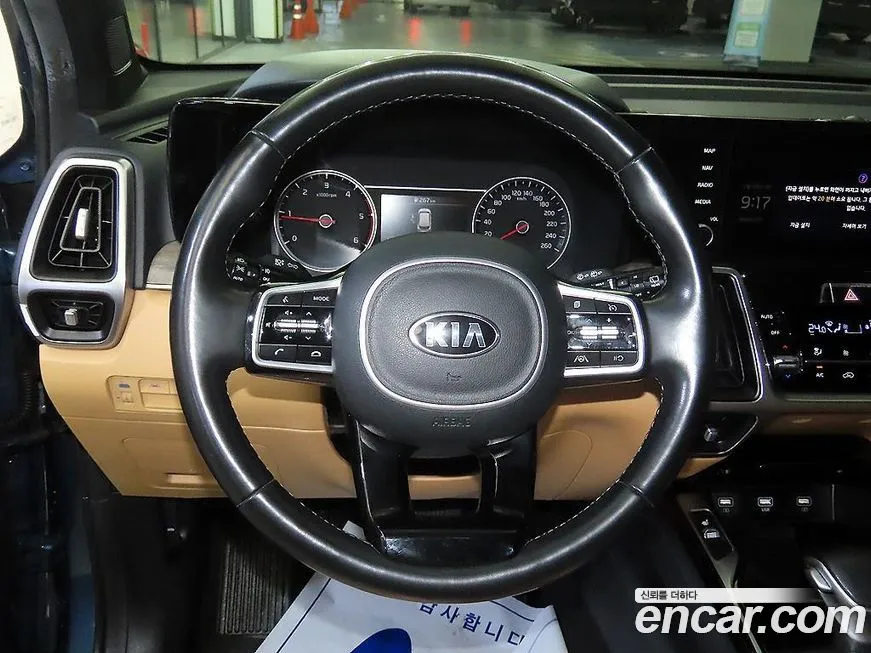 Kia Sorento — фото 9