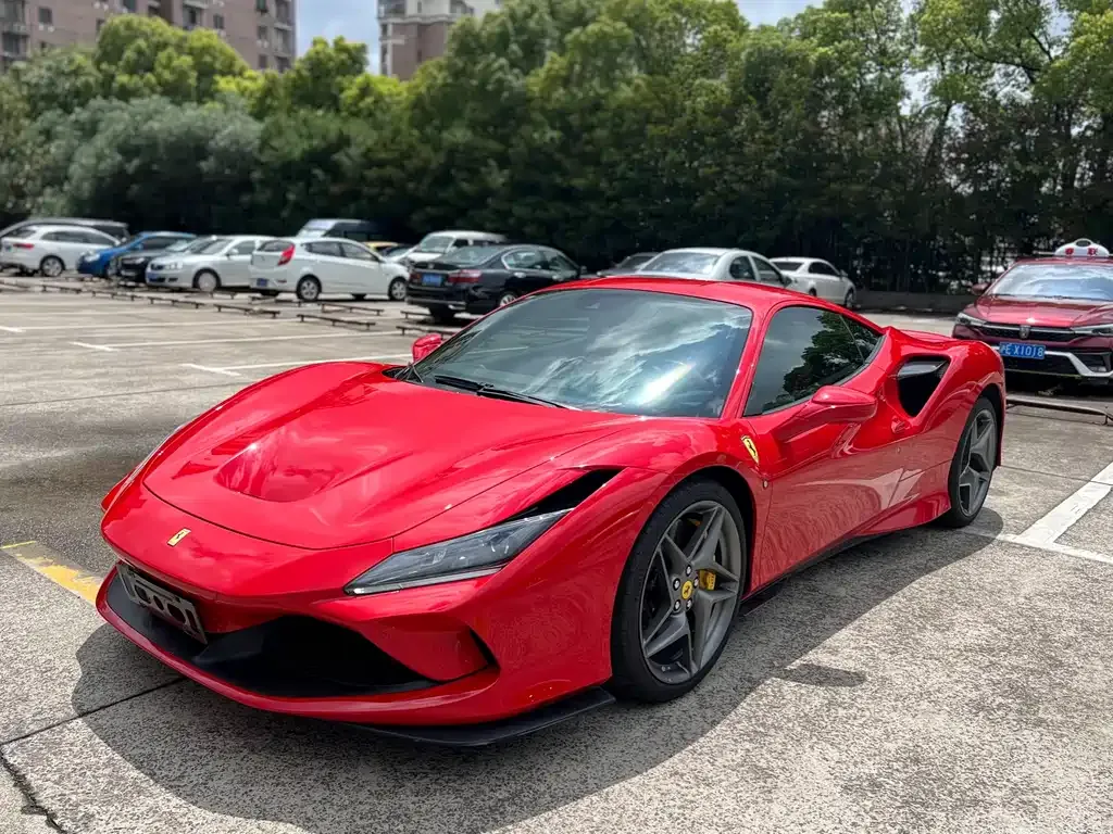 Ferrari F8 — фото 1